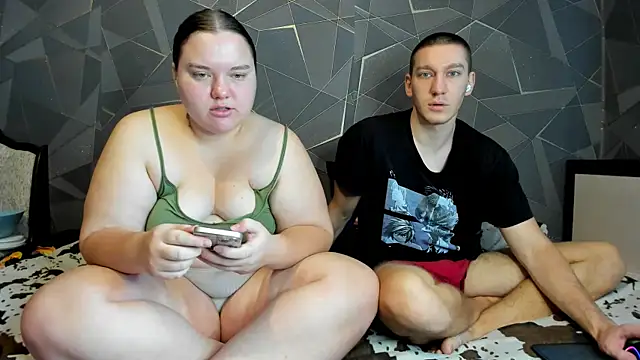 Snapshot of Comprom1se chatting on 27, 10, 2025 Comprom1se online show from 27, 10, 2025