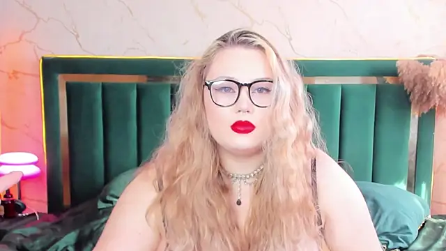 Snapshot of rosal1a chatting on 6, 4, 2026 rosal1a online show from 6, 4, 2026