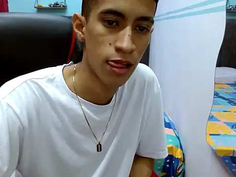Snapshot of Angelstripboy chatting on 4, 12, 2024 Angelstripboy online show from 4, 12, 2024