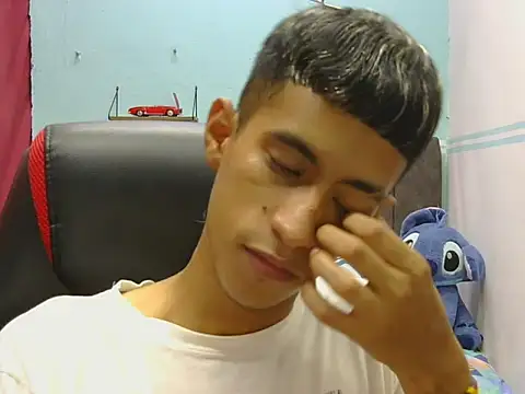 Snapshot of Angelstripboy chatting on 9, 5, 2026 Angelstripboy online show from 9, 5, 2026