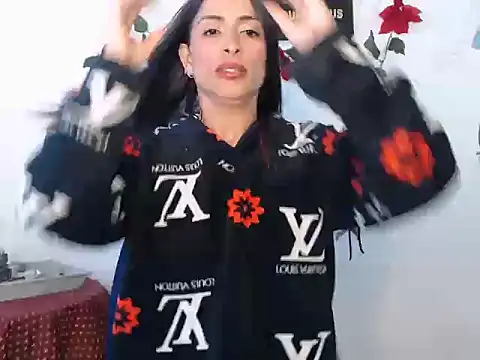 Snapshot of Liamiler01_ chatting on 11, 12, 2024 Liamiler01 online show from 11, 12, 2024