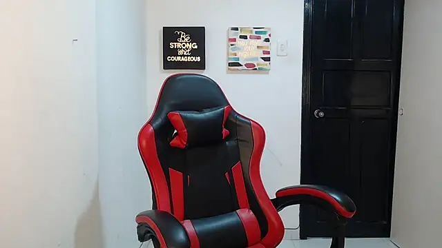 Snapshot of Liamiler01_ chatting on 22, 9, 2025 Liamiler01 online show from 22, 9, 2025