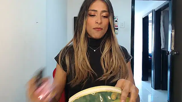 Snapshot of Liamiler01_ chatting on 15, 10, 2025 Liamiler01 online show from 15, 10, 2025