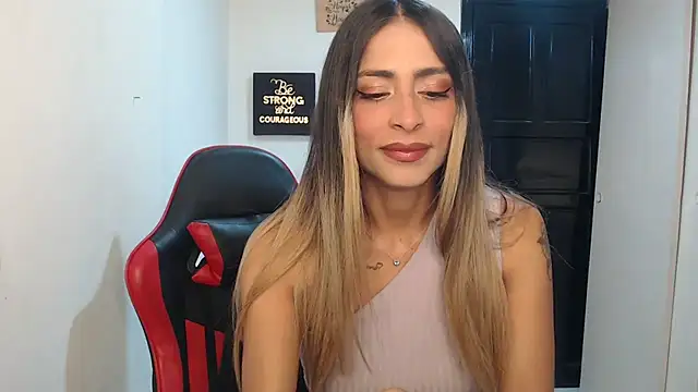 Snapshot of Liamiler01_ chatting on 10, 11, 2025 Liamiler01 online show from 10, 11, 2025