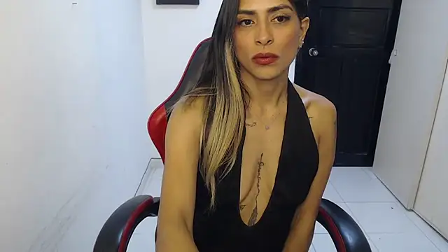 Snapshot of Liamiler01_ chatting on 13, 12, 2025 Liamiler01 online show from 13, 12, 2025