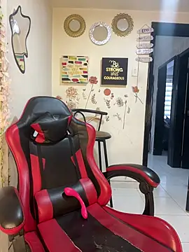 Snapshot of Liamiler01_ chatting on 22, 4, 2026 Liamiler01 online show from 22, 4, 2026