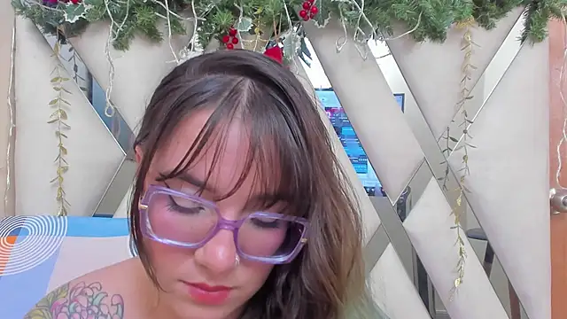 DEVA BLUE  online show from 6, 12, 2024