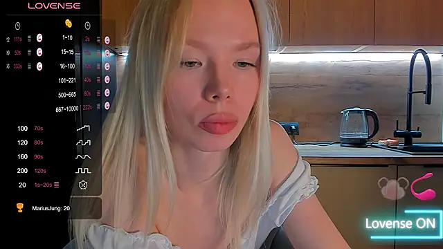 Snapshot of Olivia_Bells chatting on 23, 3, 2026 Olivia Bells online show from 23, 3, 2026