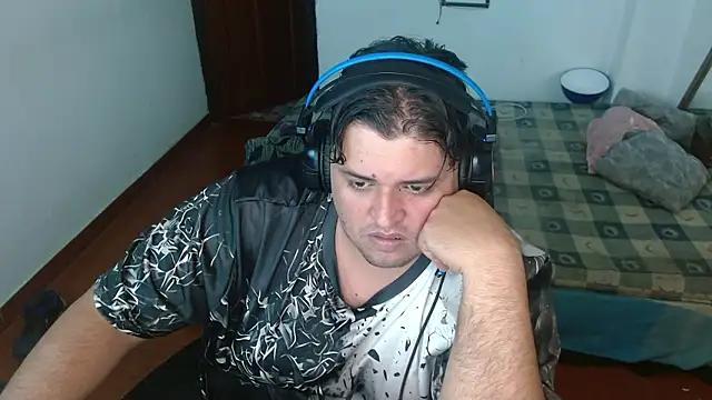 Snapshot of altairstudiosvip_ chatting on 3, 12, 2024 altairstudiosvip online show from 3, 12, 2024