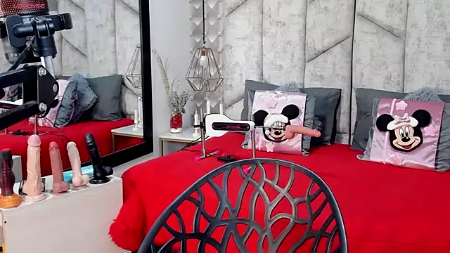 NiicolleMiller online show from 24, 11, 2025