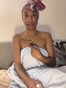 Snapshot of Iceblanca chatting on 27, 10, 2025 Iceblanca online show from 27, 10, 2025