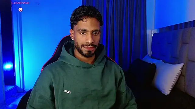 Snapshot of Christian_thor chatting on 30, 11, 2025 Christian thor online show from 30, 11, 2025