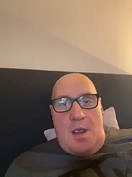 Snapshot of vanjbi45 chatting on 8, 12, 2024 vanjbi45 online show from 8, 12, 2024