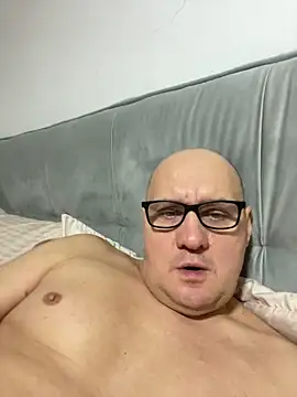 Snapshot of vanjbi45 chatting on 6, 1, 2025 vanjbi45 online show from 6, 1, 2025