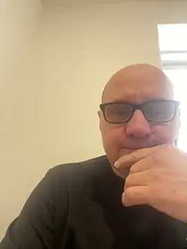 Snapshot of vanjbi45 chatting on 14, 2, 2025 vanjbi45 online show from 14, 2, 2025