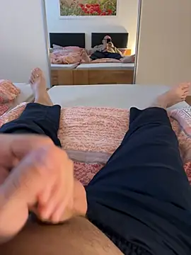 Snapshot of vanjbi45 chatting on 2, 11, 2025 vanjbi45 online show from 2, 11, 2025