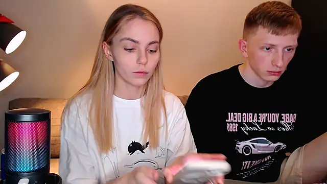 juliaanddima online show from 24, 10, 2025