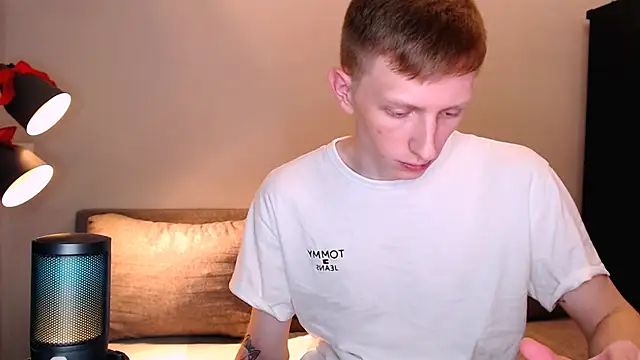 juliaanddima online show from 4, 11, 2025