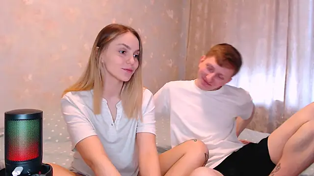 juliaanddima online show from 7, 4, 2026