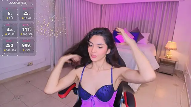 miiaa evans online show from 31, 1, 2025