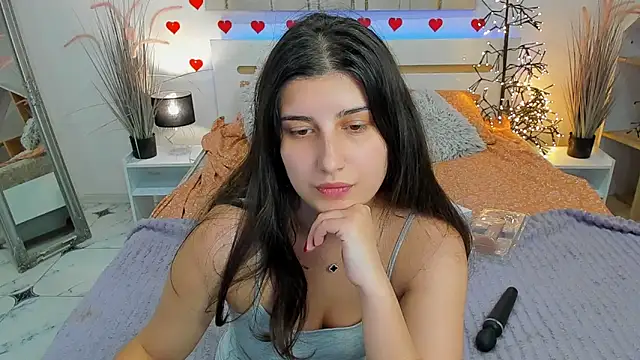 Linda EX online show from 4, 3, 2025