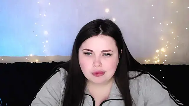 Emily Mo online show from 10, 3, 2026