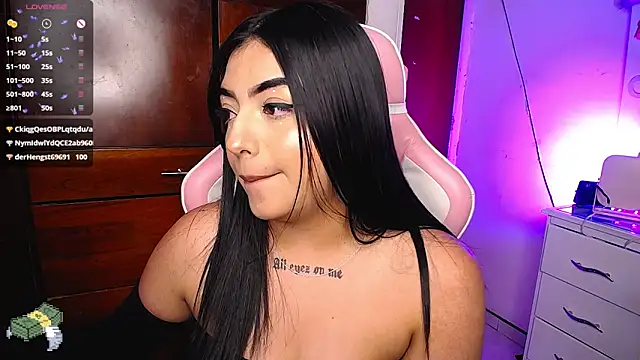 Snapshot of eva_six chatting on 5, 1, 2025 eva six online show from 5, 1, 2025