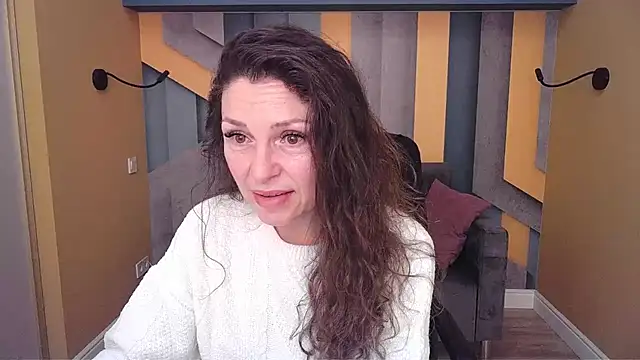 EllaLong online show from 10, 2, 2026