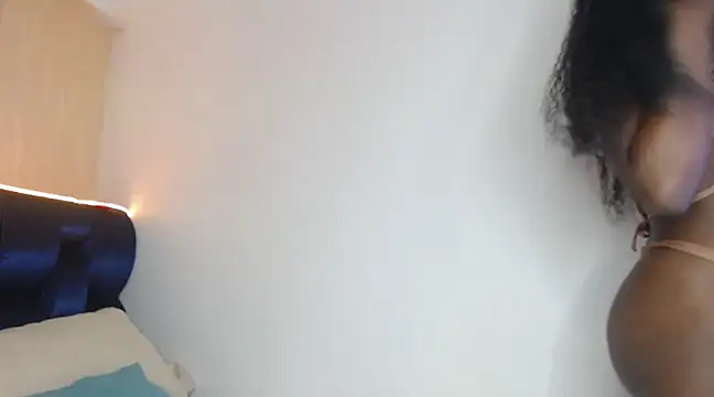 NaiaGils online show from 1, 2, 2025