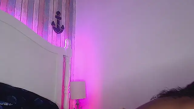 NaiaGils online show from 17, 9, 2025