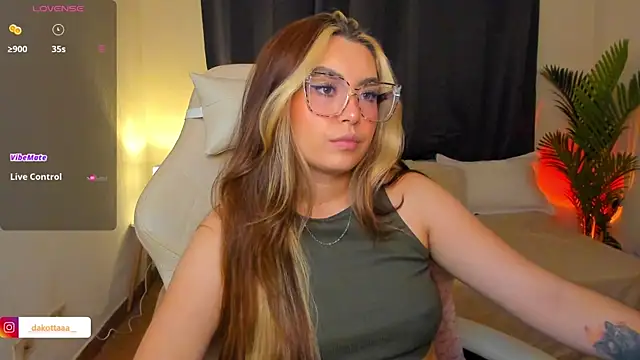 dakottaa  online show from 5, 6, 2026