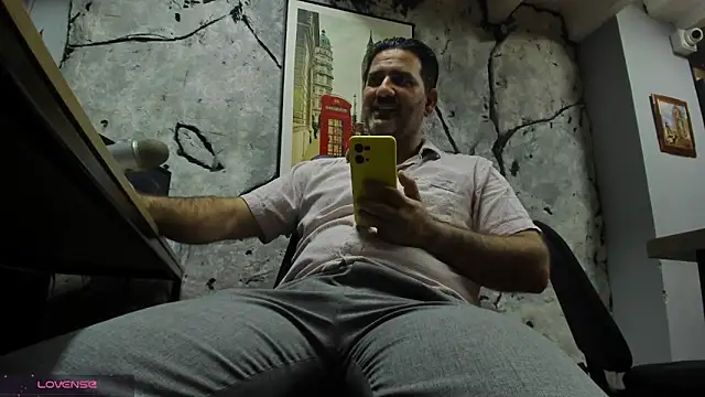 Snapshot of Maxi_TheBigDaddy chatting on 15, 1, 2026 Maxi TheBigDaddy online show from 15, 1, 2026