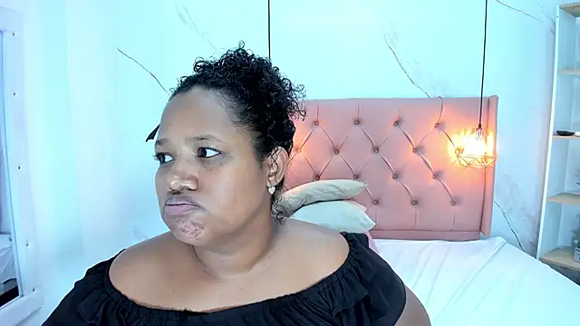 Belle Brunette online show from 5, 2, 2025