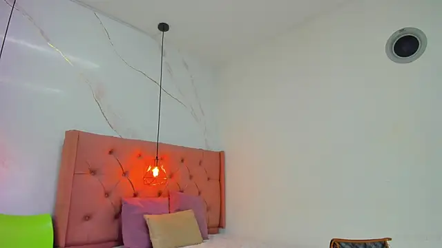 Belle Brunette online show from 11, 1, 2026