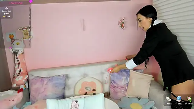 Snapshot of tinysara chatting on 20, 12, 2025 tinysara online show from 20, 12, 2025