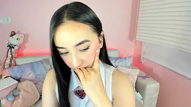 tinysara online show from 18, 4, 2026