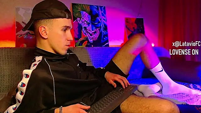 Snapshot of Midnighter_ chatting on 31, 1, 2025 Midnighter  online show from 31, 1, 2025