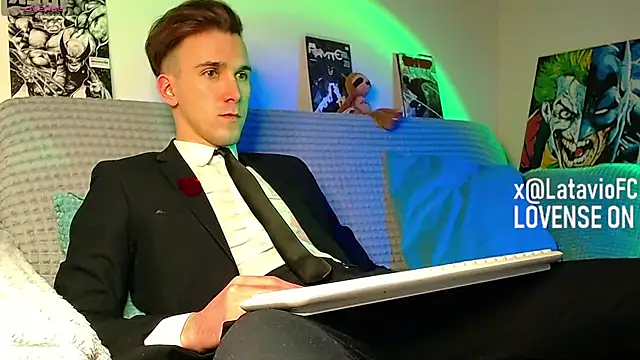 Snapshot of Midnighter_ chatting on 15, 4, 2026 Midnighter online show from 15, 4, 2026