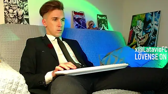 Snapshot of Midnighter_ chatting on 28, 4, 2026 Midnighter online show from 28, 4, 2026