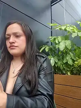 megan doll2 online show from 19, 12, 2024