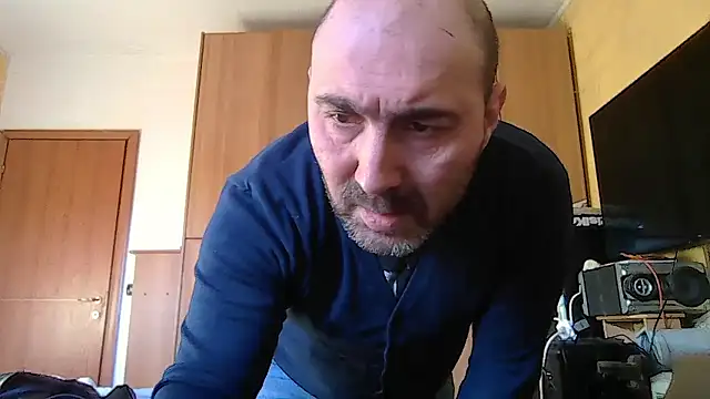 Analove1976 online show from 11, 1, 2026