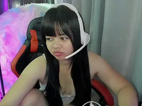 Snapshot of LovelyAngeeL chatting on 22, 10, 2025 LovelyAngeeL online show from 22, 10, 2025