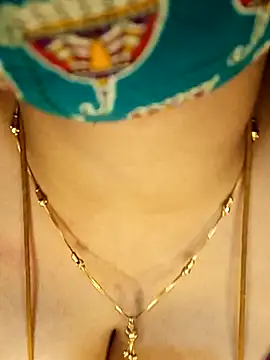 Snapshot of tuttifrutti17 chatting on 27, 12, 2024 tuttifrutti17 online show from 27, 12, 2024