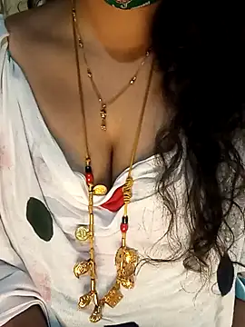 Snapshot of tuttifrutti17 chatting on 13, 1, 2025 tuttifrutti17 online show from 13, 1, 2025