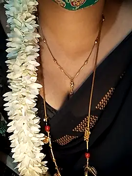 Snapshot of tuttifrutti17 chatting on 17, 2, 2025 tuttifrutti17 online show from 17, 2, 2025