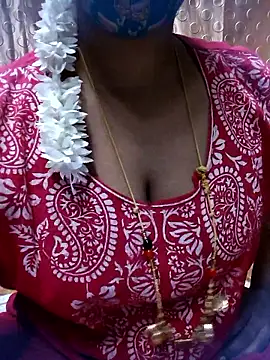 Snapshot of tuttifrutti17 chatting on 10, 1, 2026 tuttifrutti17 online show from 10, 1, 2026