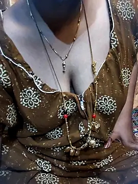 Snapshot of tuttifrutti17 chatting on 21, 4, 2026 tuttifrutti17 online show from 21, 4, 2026