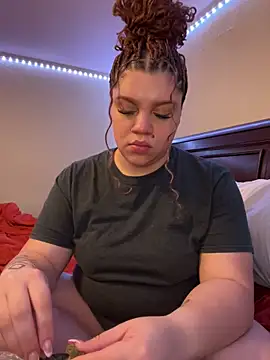 Snapshot of QueenNuttCollector chatting on 19, 3, 2025 QueenNuttCollector online show from 19, 3, 2025