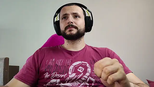 Snapshot of iurytx chatting on 30, 9, 2025 iurytx online show from 30, 9, 2025