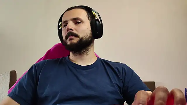 Snapshot of iurytx chatting on 26, 10, 2025 iurytx online show from 26, 10, 2025